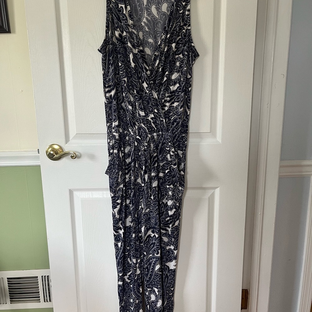 Veronica M Navy And White Patterned Jumpsuit - image 4